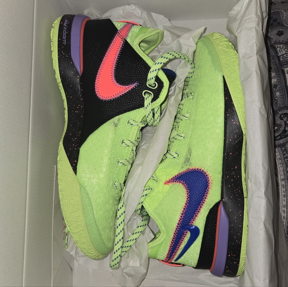 Nike Mens Shoes in Neon Green and Black